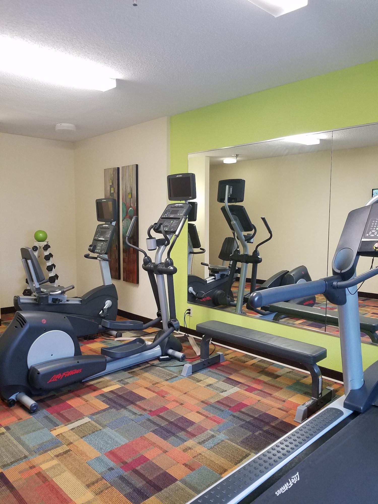 Americinn By Wyndham Moline Airport Quad Cities Екстериор снимка