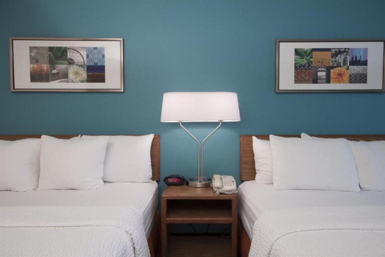 Americinn By Wyndham Moline Airport Quad Cities Екстериор снимка