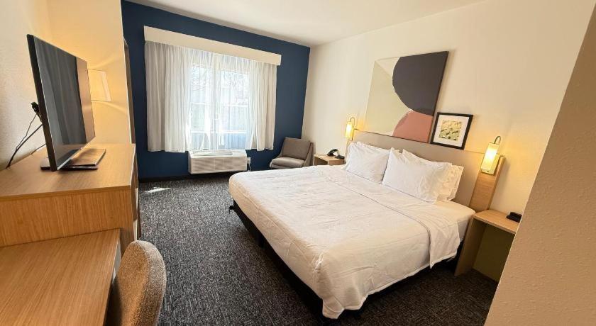 Americinn By Wyndham Moline Airport Quad Cities Екстериор снимка