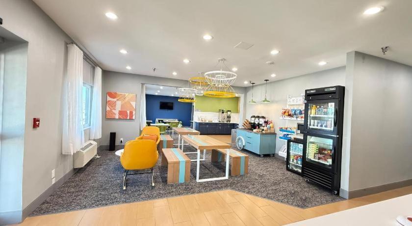 Americinn By Wyndham Moline Airport Quad Cities Екстериор снимка