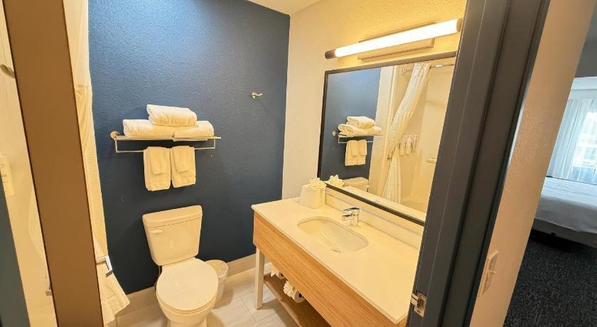Americinn By Wyndham Moline Airport Quad Cities Екстериор снимка