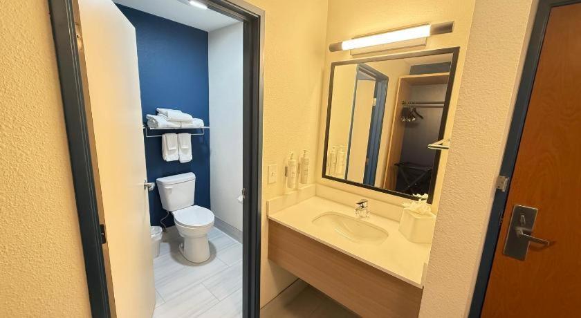 Americinn By Wyndham Moline Airport Quad Cities Екстериор снимка