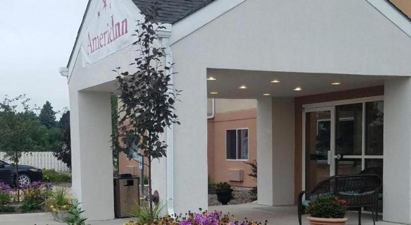Americinn By Wyndham Moline Airport Quad Cities Екстериор снимка